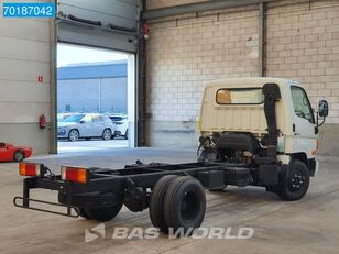 Hyundai HD65 A/C Cruise control chassis truck for sale image 3 new Hyundai HD65 A/C Cruise control chassis truck image 3