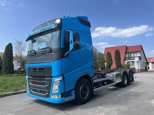 Volvo FH 540 container chassis + container chassis trailer
