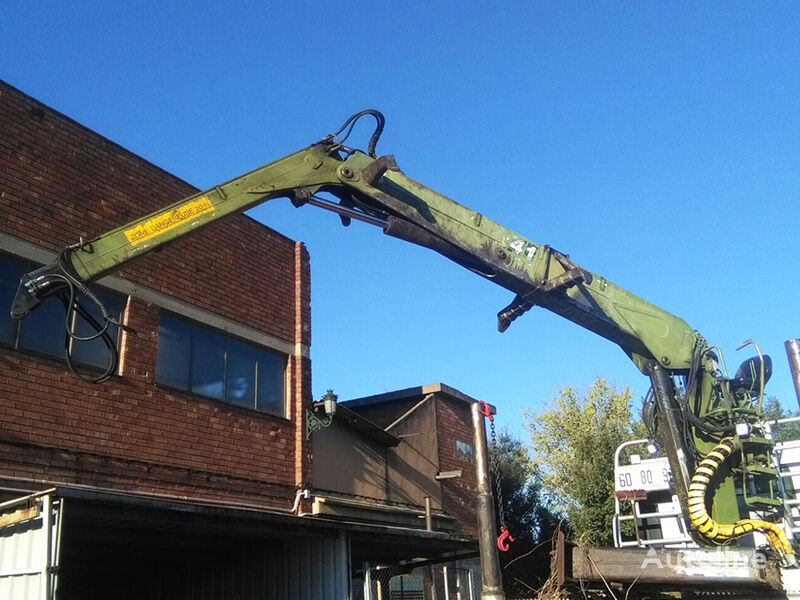 Loglift F241 loader crane