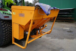 Traxos S12T VCX-490 mounted sand spreader