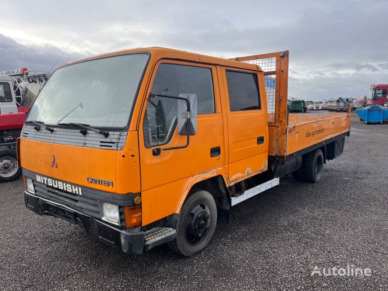 Mitsubishi Canter 3.3 engine good condition flatbed truck