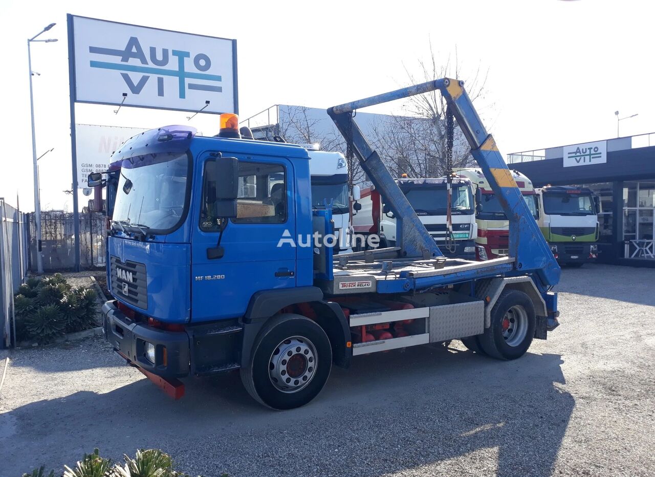 MAN 18.272  skip loader truck