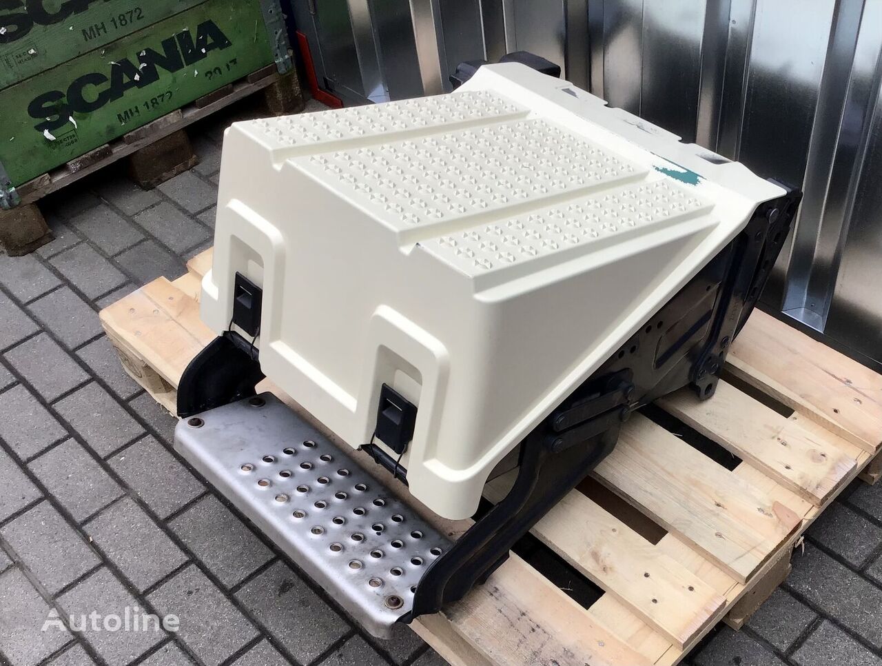 Scania battery box for truck tractor