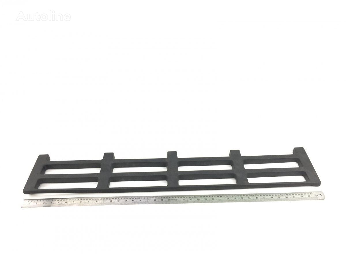 Volvo FH12 2-seeria (01.02-) 20409818 footboard for Volvo FH12, FH16, NH12, FH, VNL780 (1993-2014) truck tractor